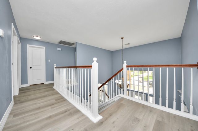 16203 Broken Timber Circle, Houston, TX 77095
