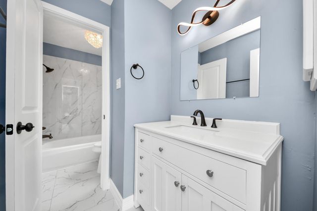 16203 Broken Timber Circle, Houston, TX 77095