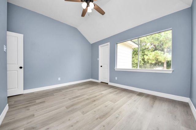 16203 Broken Timber Circle, Houston, TX 77095