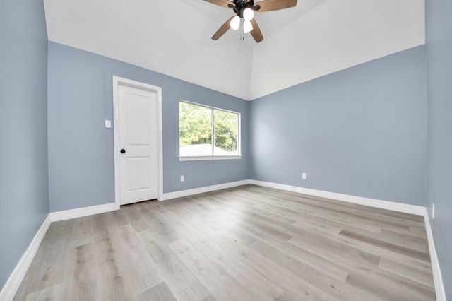16203 Broken Timber Circle, Houston, TX 77095