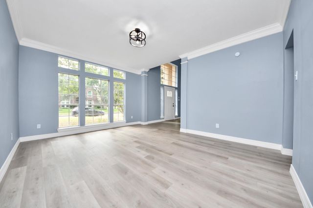 16203 Broken Timber Circle, Houston, TX 77095