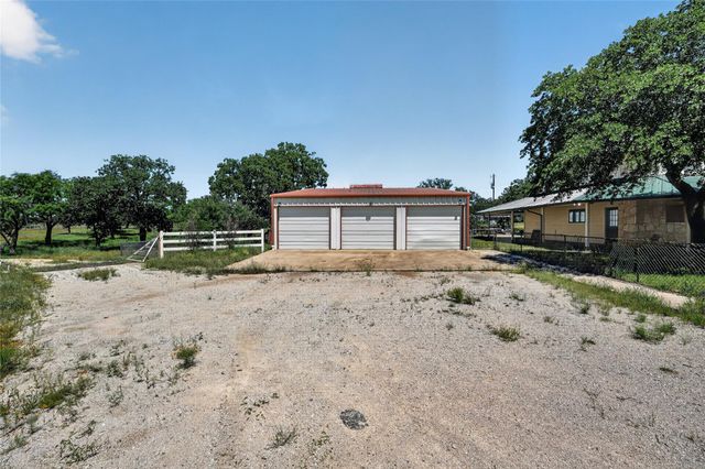 203 Oxbow TRL, Marble Falls, TX 78654