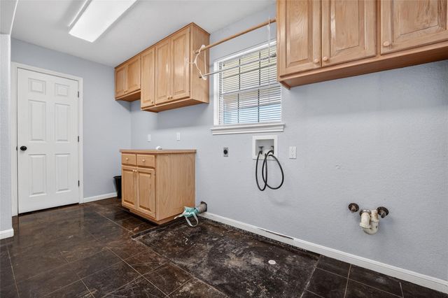 203 Oxbow TRL, Marble Falls, TX 78654