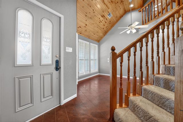 203 Oxbow TRL, Marble Falls, TX 78654