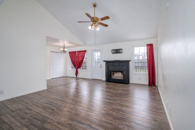 1325 Meredith Way, Clarksville, TN 37042