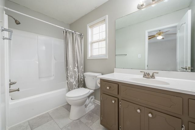 1325 Meredith Way, Clarksville, TN 37042