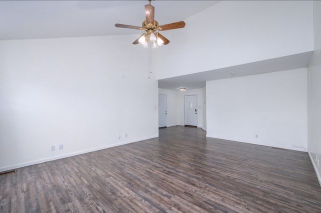 1325 Meredith Way, Clarksville, TN 37042