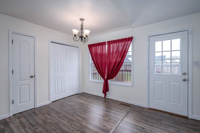 1325 Meredith Way, Clarksville, TN 37042
