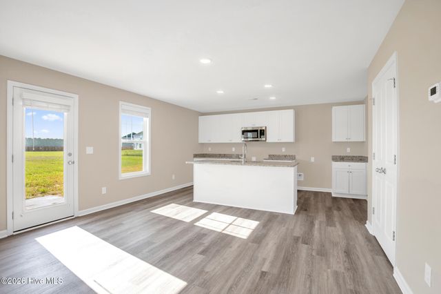 38 Coachman Lane, Autryville, NC 28318