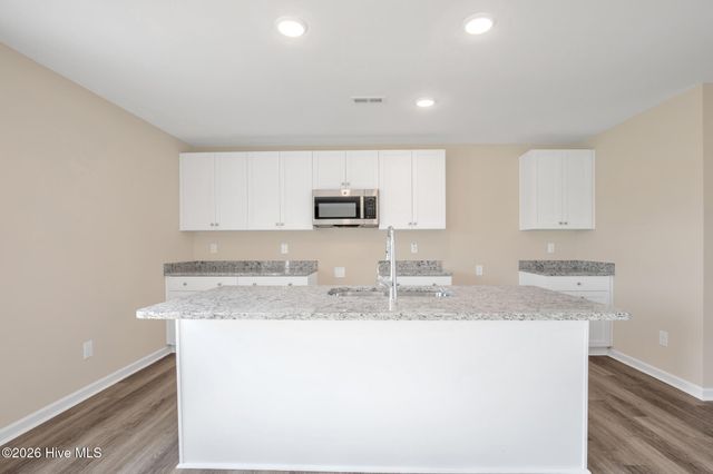38 Coachman Lane, Autryville, NC 28318