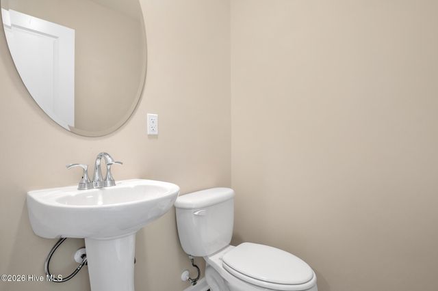 38 Coachman Lane, Autryville, NC 28318