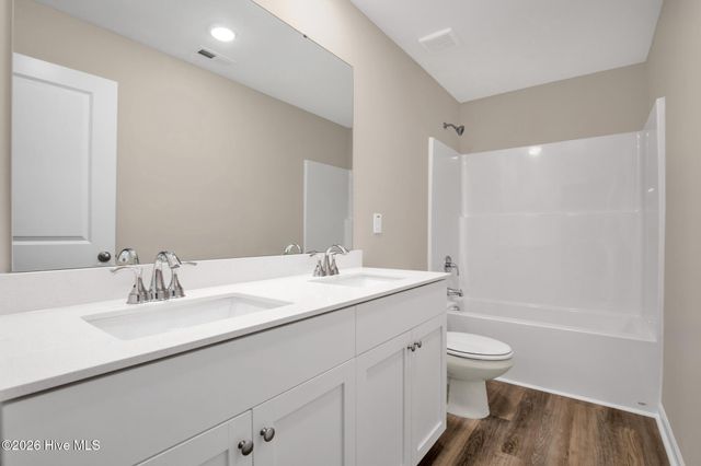 38 Coachman Lane, Autryville, NC 28318