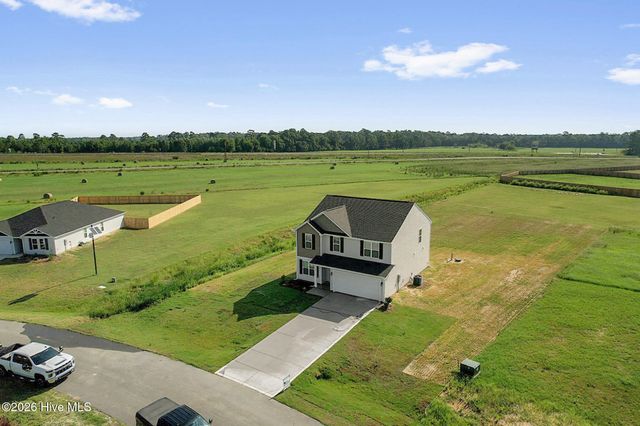38 Coachman Lane, Autryville, NC 28318