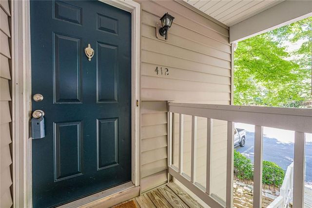 412 Teal Court, Roswell, GA 30076