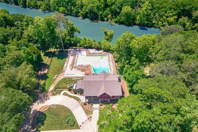 412 Teal Court, Roswell, GA 30076