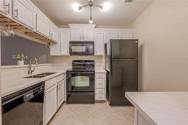 412 Teal Court, Roswell, GA 30076