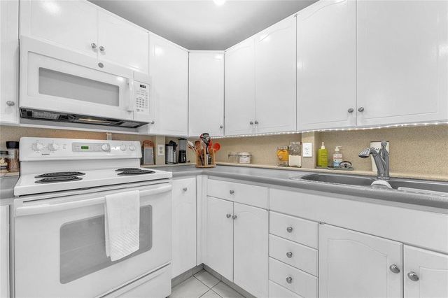 2035 Ventnor H 2035, Deerfield Beach, FL 33442