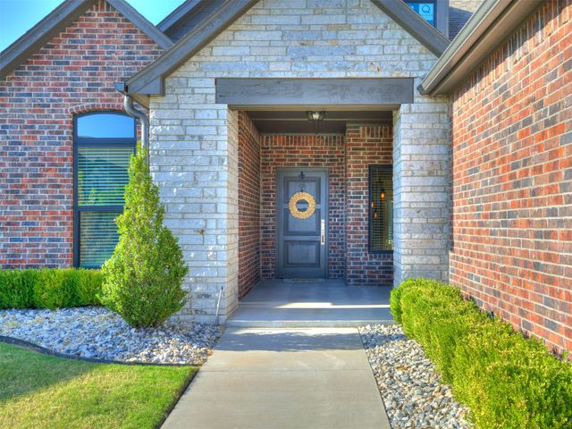 3808 W Winston Street, Broken Arrow, OK 74011