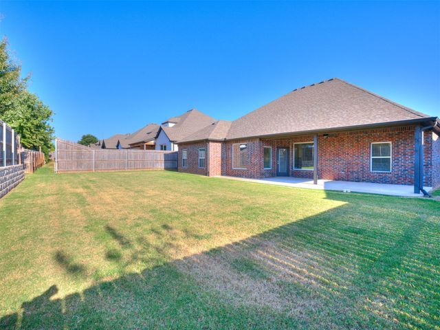 3808 W Winston Street, Broken Arrow, OK 74011