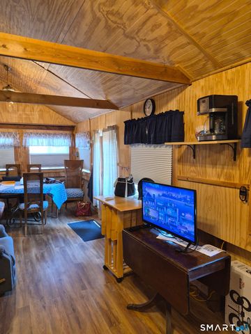 25 Route 197 Route 29, Woodstock, CT 06281