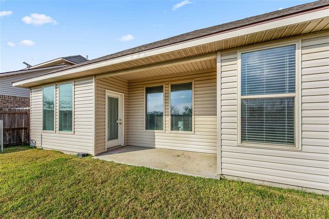 303 Oak Hampton Drive, Sulphur, LA 70665