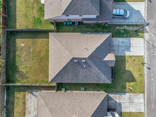 303 Oak Hampton Drive, Sulphur, LA 70665