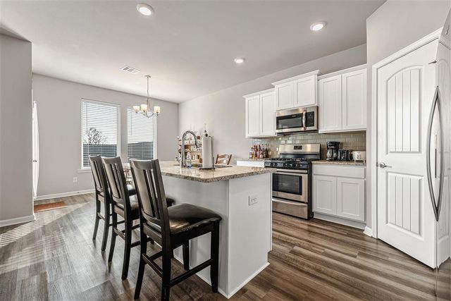 303 Oak Hampton Drive, Sulphur, LA 70665