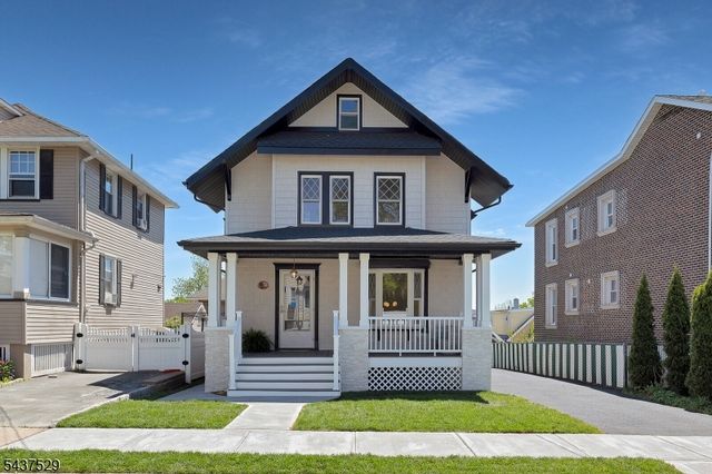 132 Argyle Pl, Kearny Town, NJ 07032
