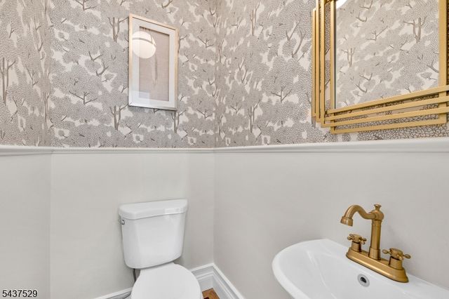 132 Argyle Pl, Kearny Town, NJ 07032