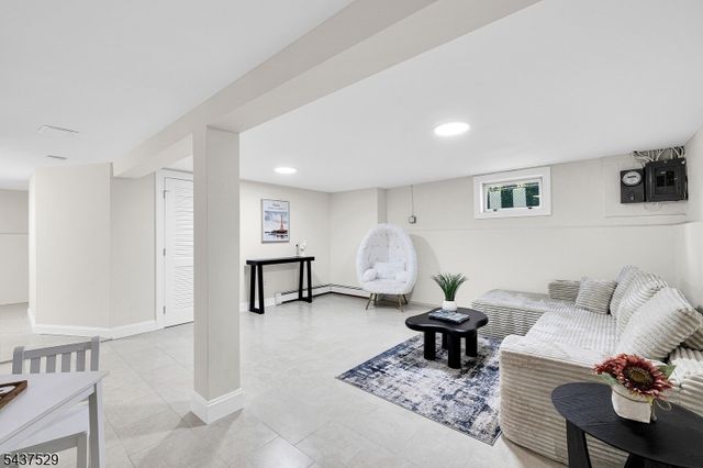 132 Argyle Pl, Kearny Town, NJ 07032