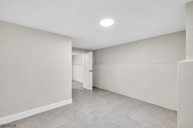 132 Argyle Pl, Kearny Town, NJ 07032