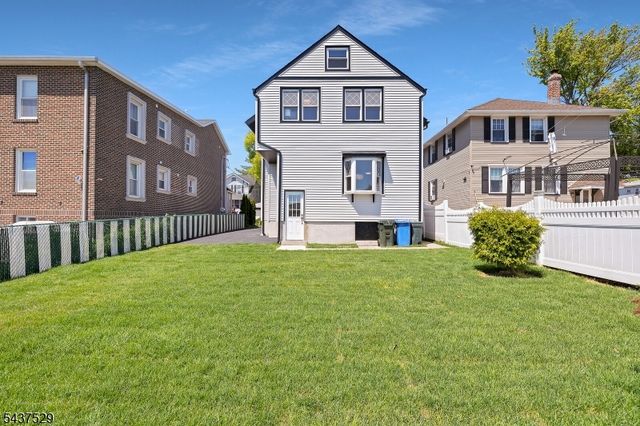 132 Argyle Pl, Kearny Town, NJ 07032