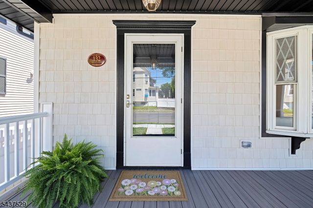 132 Argyle Pl, Kearny Town, NJ 07032