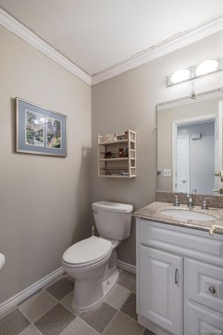 1145 E Fairview Lane, Rochester Hills, MI 48306