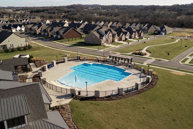 931 Nance Ln, Lebanon, TN 37087