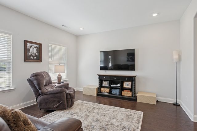 931 Nance Ln, Lebanon, TN 37087