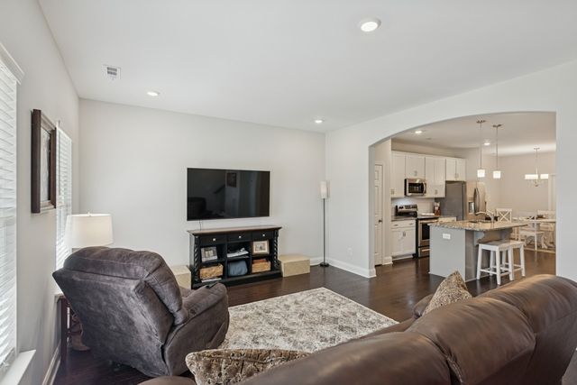 931 Nance Ln, Lebanon, TN 37087