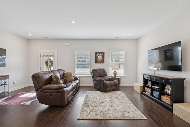 931 Nance Ln, Lebanon, TN 37087