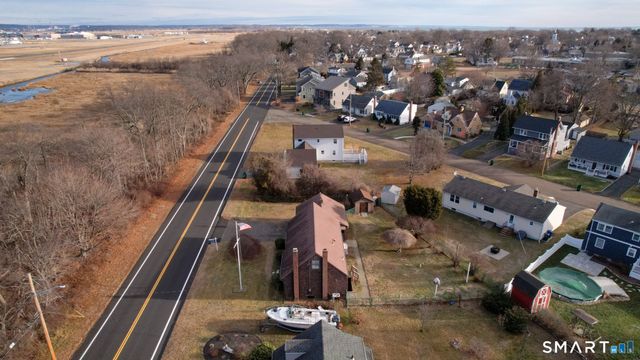 559 Oak Bluff Avenue, Stratford, CT 06615