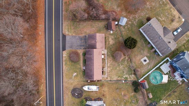 559 Oak Bluff Avenue, Stratford, CT 06615