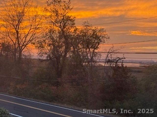 559 Oak Bluff Avenue, Stratford, CT 06615