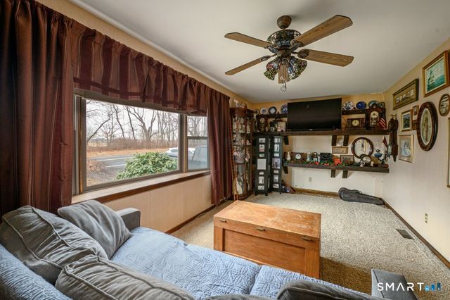 559 Oak Bluff Avenue, Stratford, CT 06615