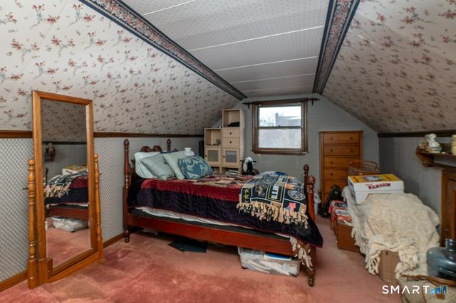 559 Oak Bluff Avenue, Stratford, CT 06615