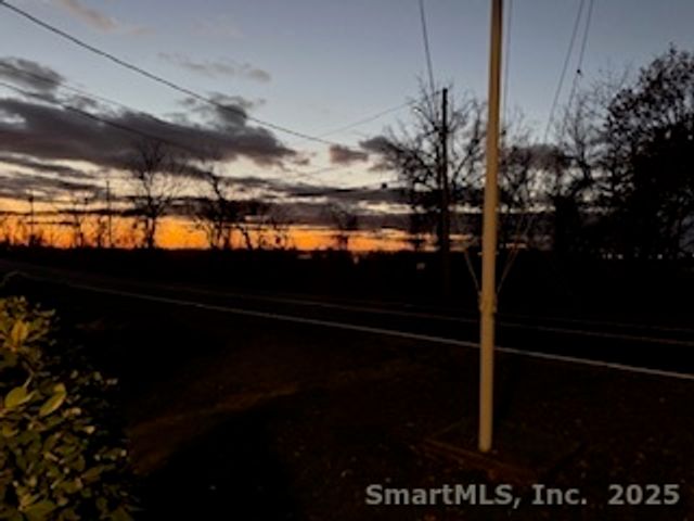 559 Oak Bluff Avenue, Stratford, CT 06615