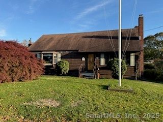 559 Oak Bluff Avenue, Stratford, CT 06615