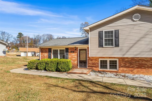 1401 Southwest Boulevard, Newton, NC 28658