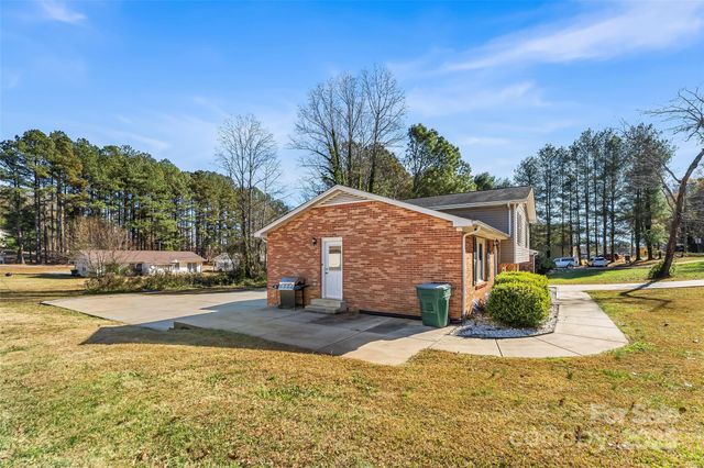 1401 Southwest Boulevard, Newton, NC 28658