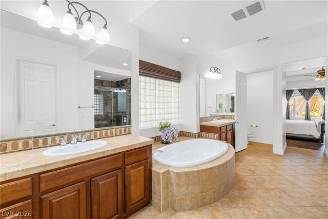 6908 May Basket Avenue, Las Vegas, NV 89131