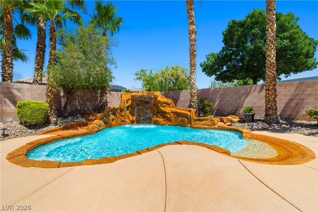 6908 May Basket Avenue, Las Vegas, NV 89131