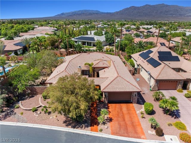 6908 May Basket Avenue, Las Vegas, NV 89131